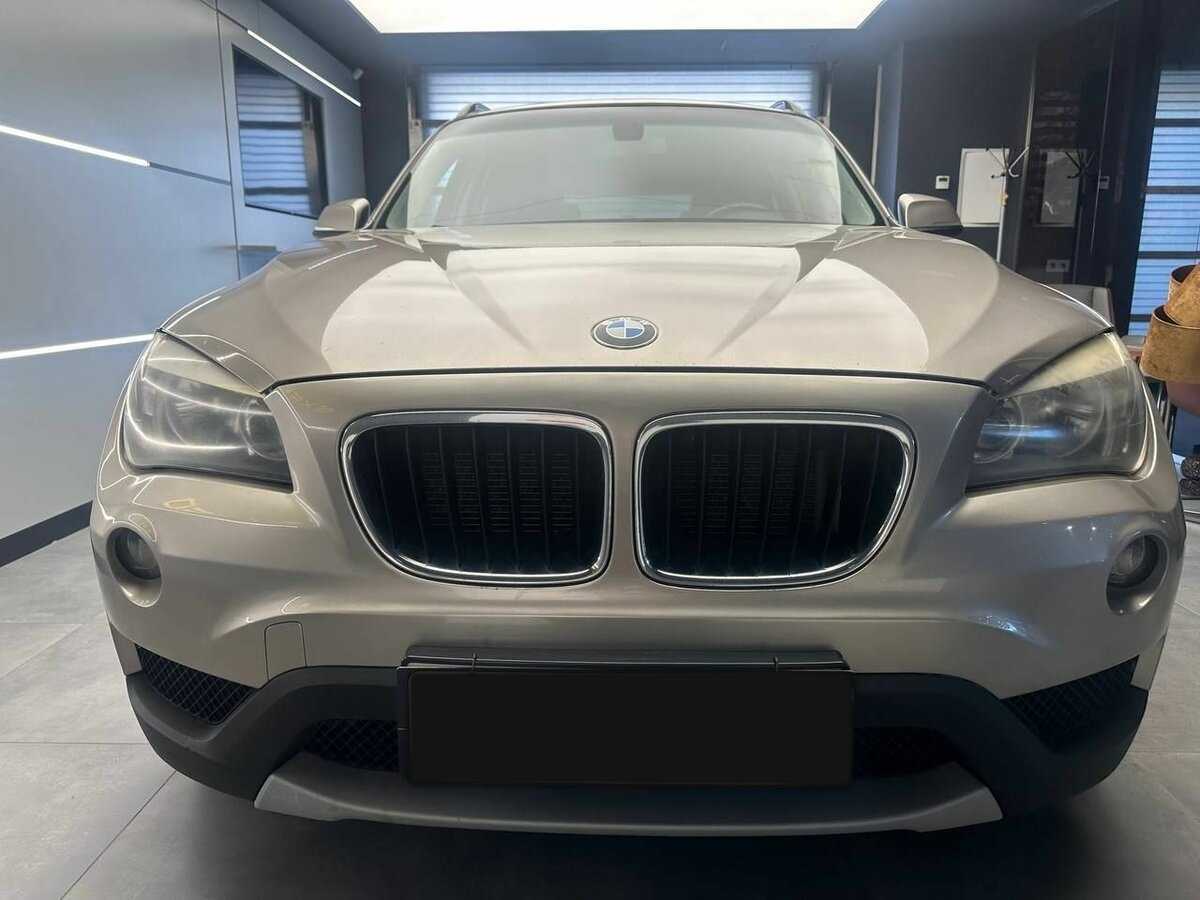 BMW X1 20d, 2013 - фото №2