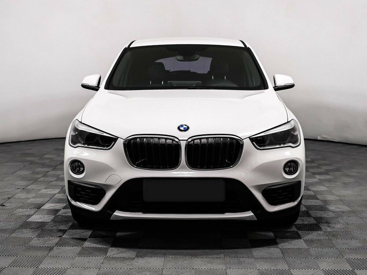 BMW X1 20i xDrive, 2016 - фото №2