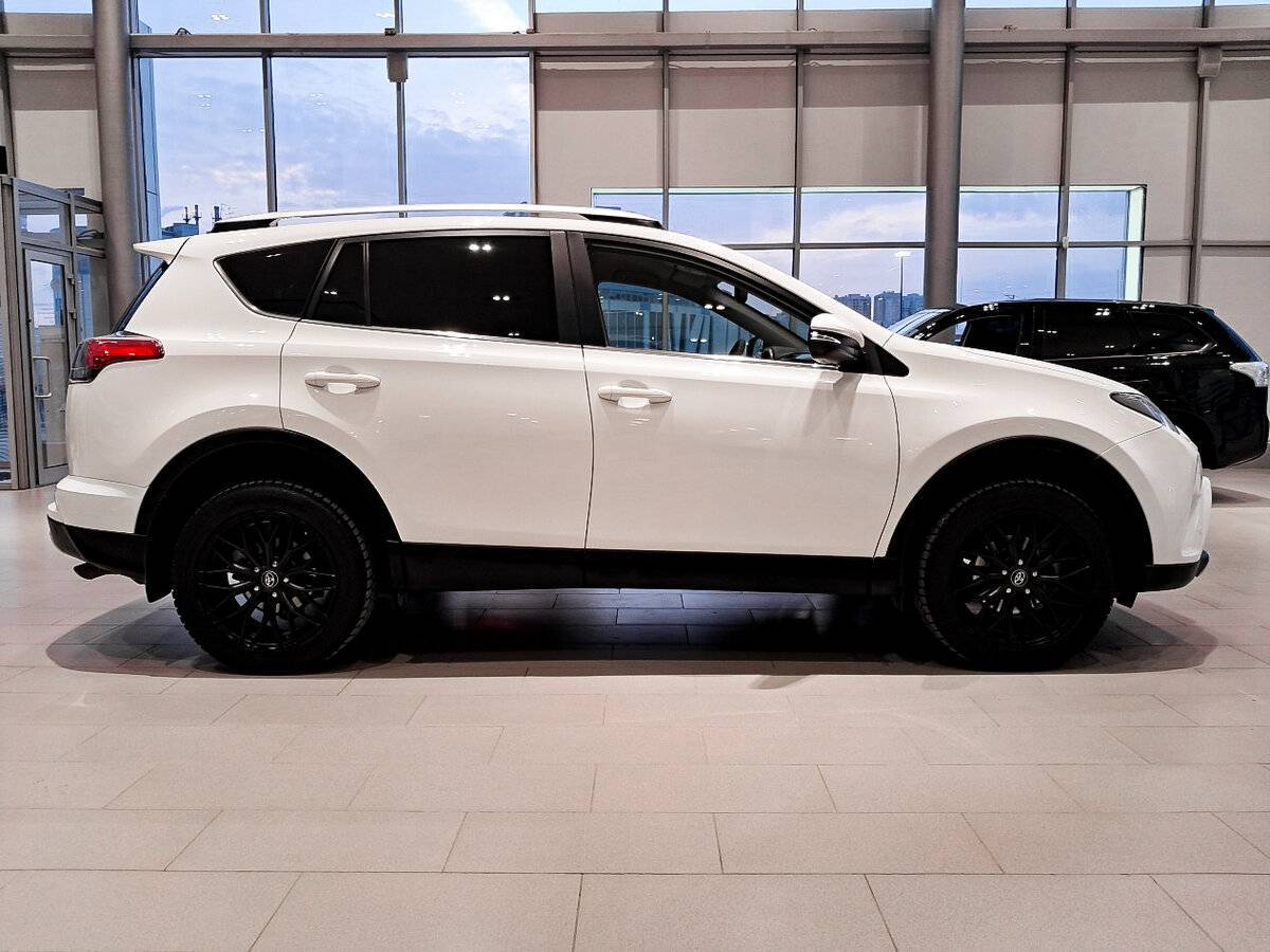 Toyota RAV4, 2016 - фото №4