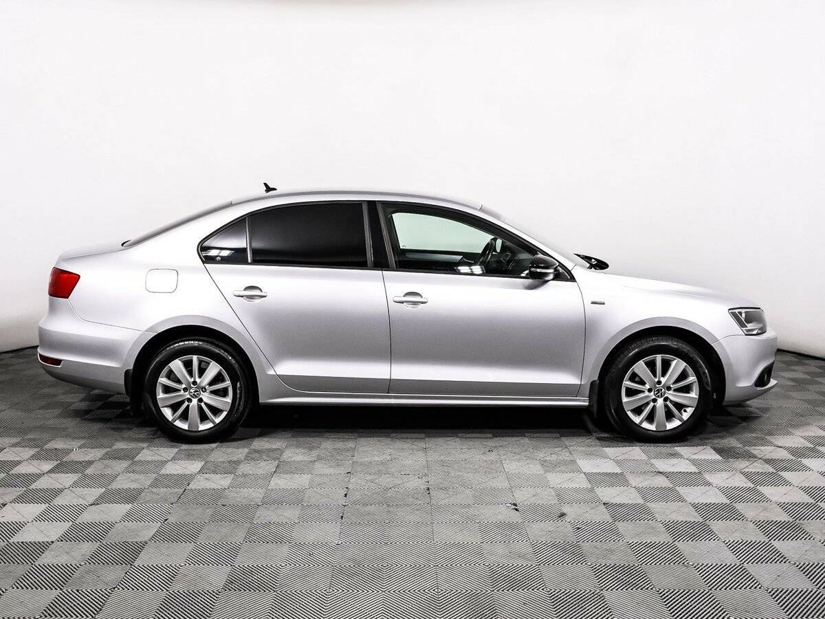 Volkswagen Jetta, 2013 - фото №4