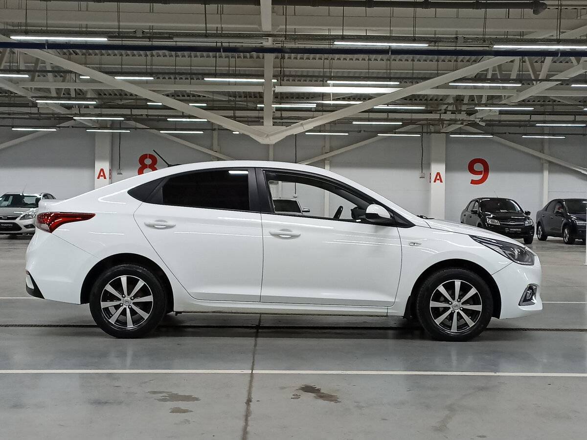 Hyundai Solaris, 2019 - фото №4