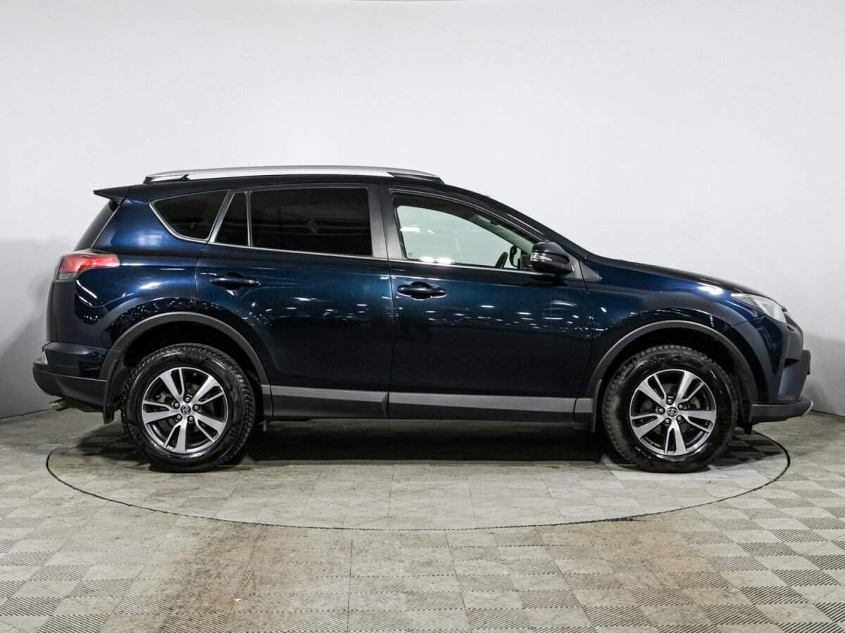 Toyota RAV4, 2018 - фото №4