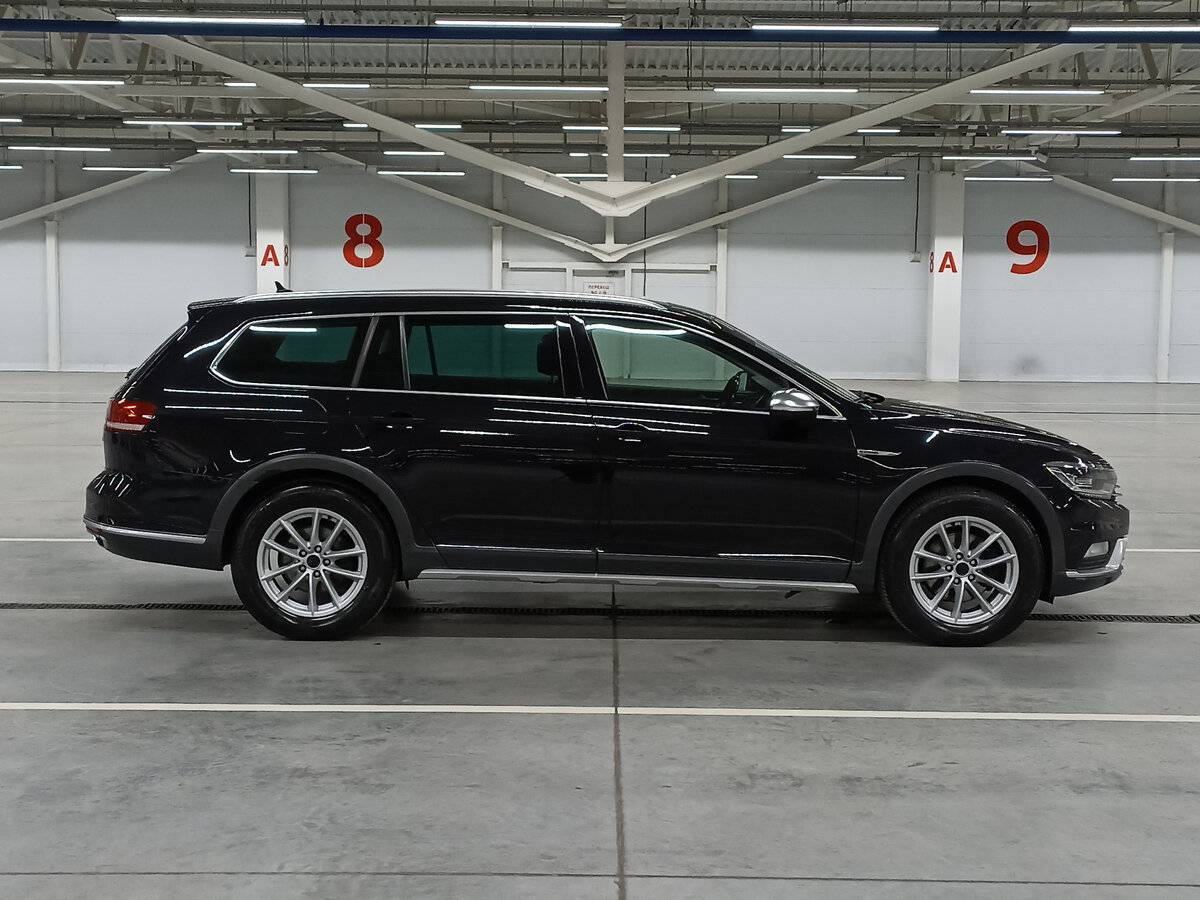 Volkswagen Passat Alltrack, 2018 - фото №4