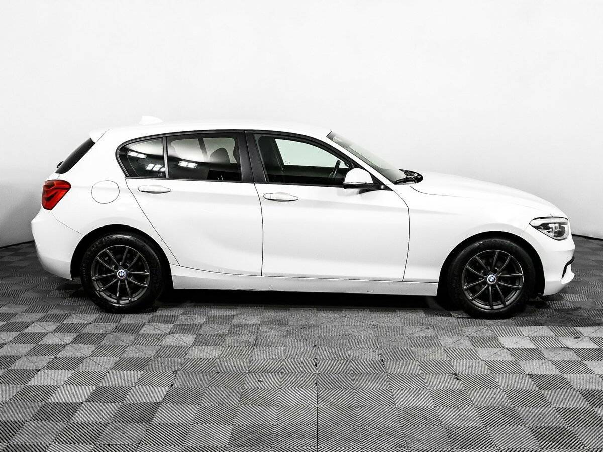 BMW 1 серии 118i, 2017 - фото №4