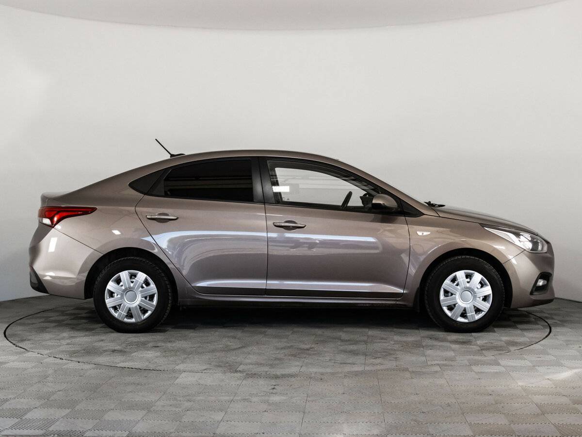Hyundai Solaris, 2019 - фото №4
