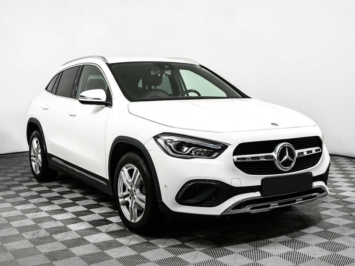 Mercedes-Benz GLA 200, 2020 - фото №3