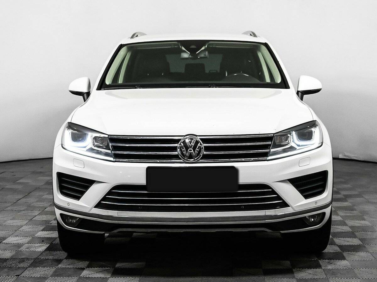 Volkswagen Touareg, 2014 - фото №2