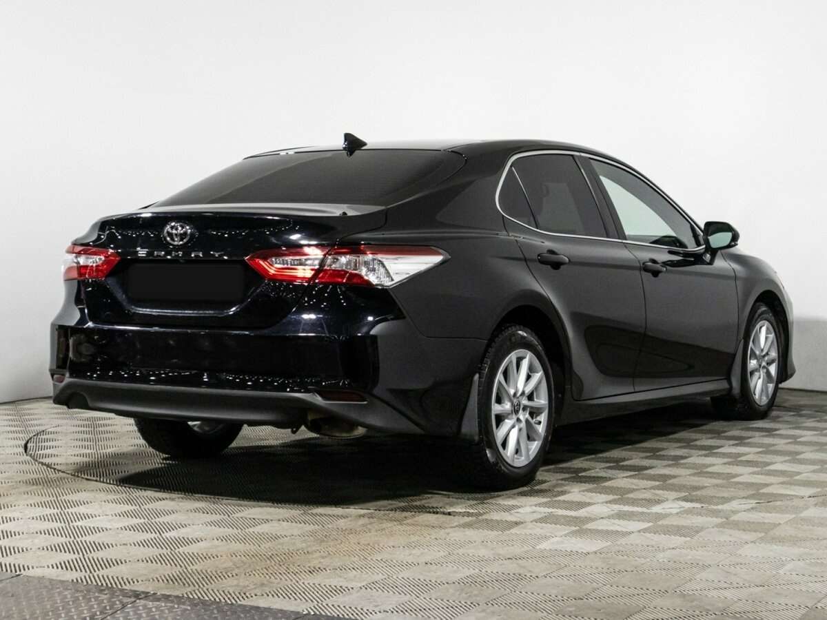 Toyota Camry, 2021 - фото №4