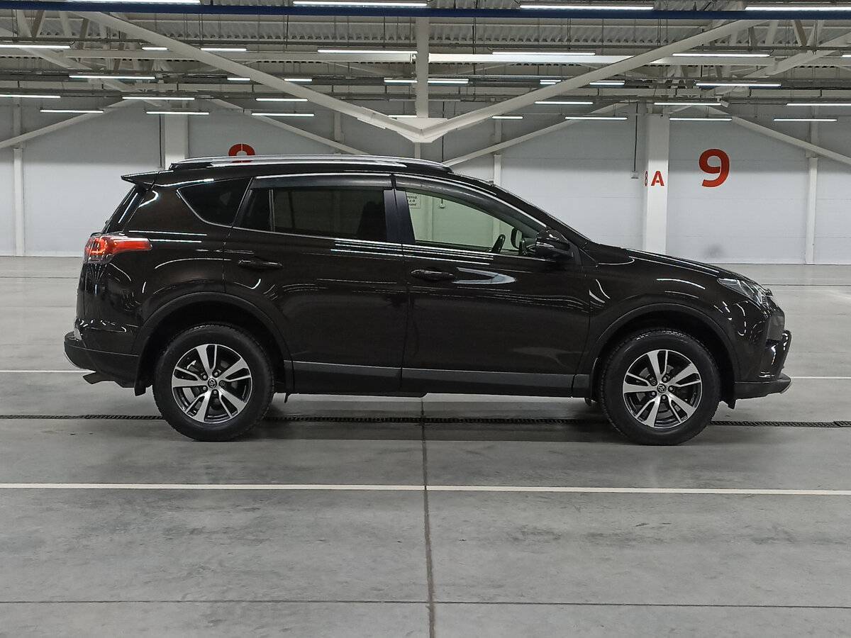 Toyota RAV4, 2016 - фото №4