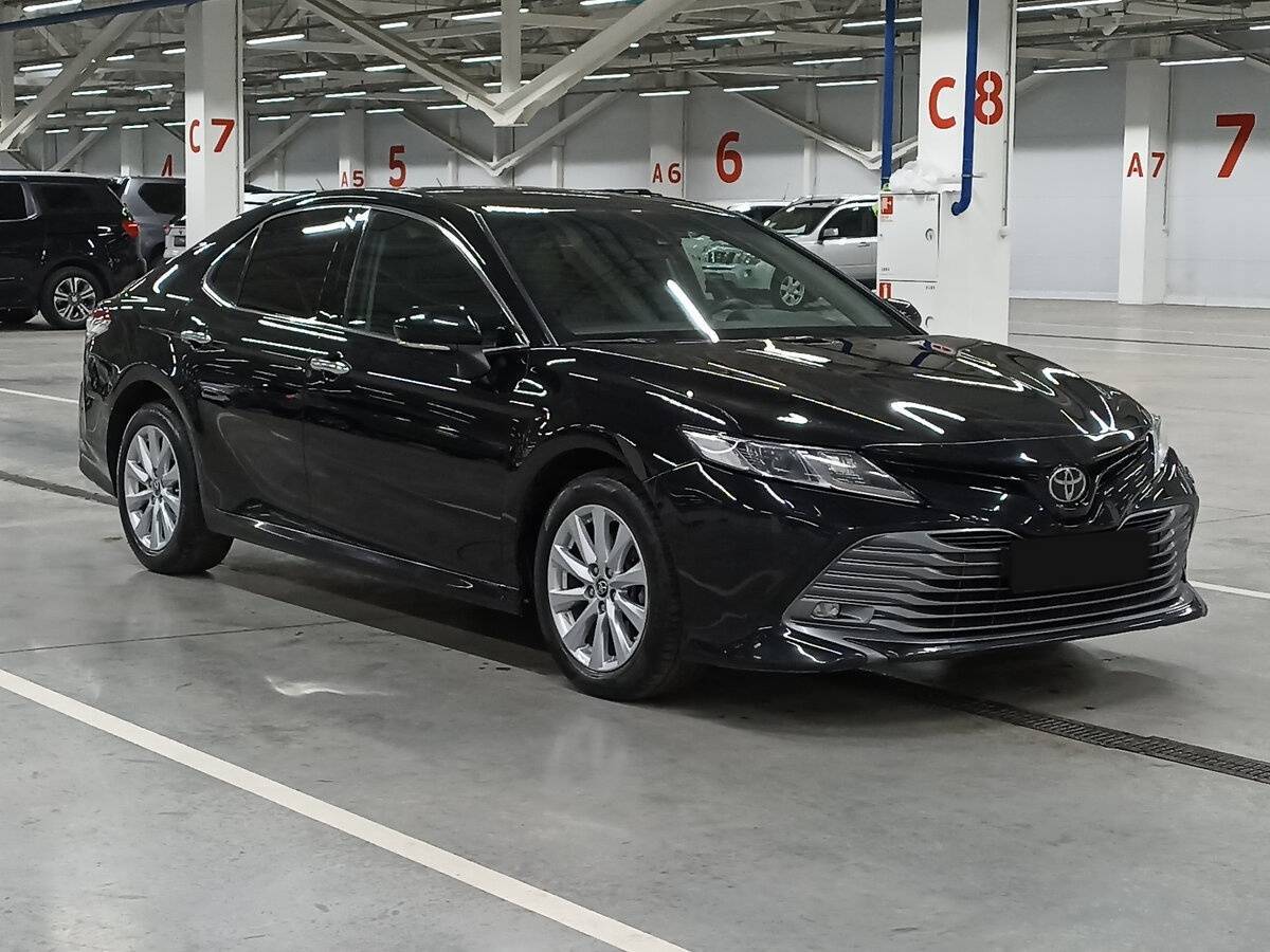 Toyota Camry, 2019 - фото №3