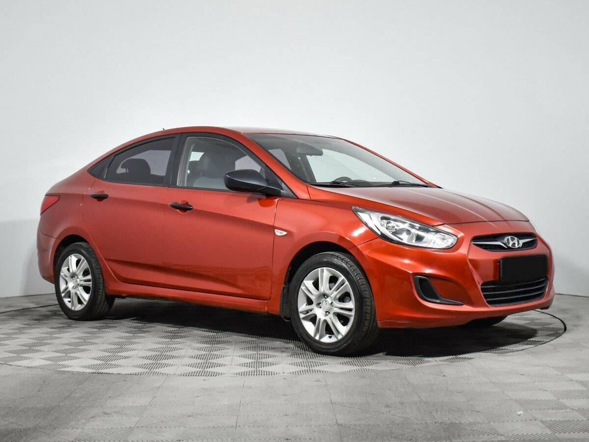 Hyundai Solaris, 2012 - фото №3