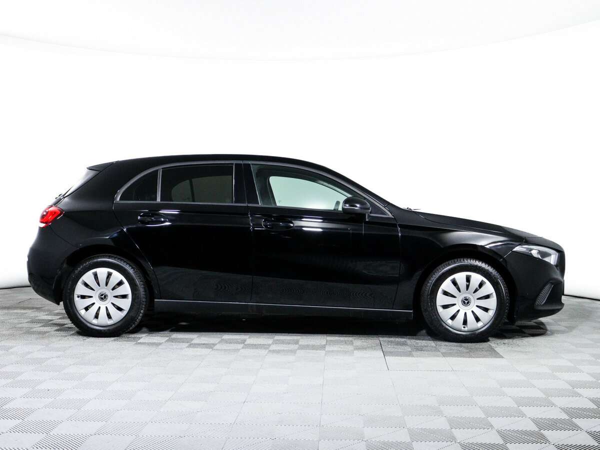 Mercedes-Benz A-Класс 200, 2020 - фото №4
