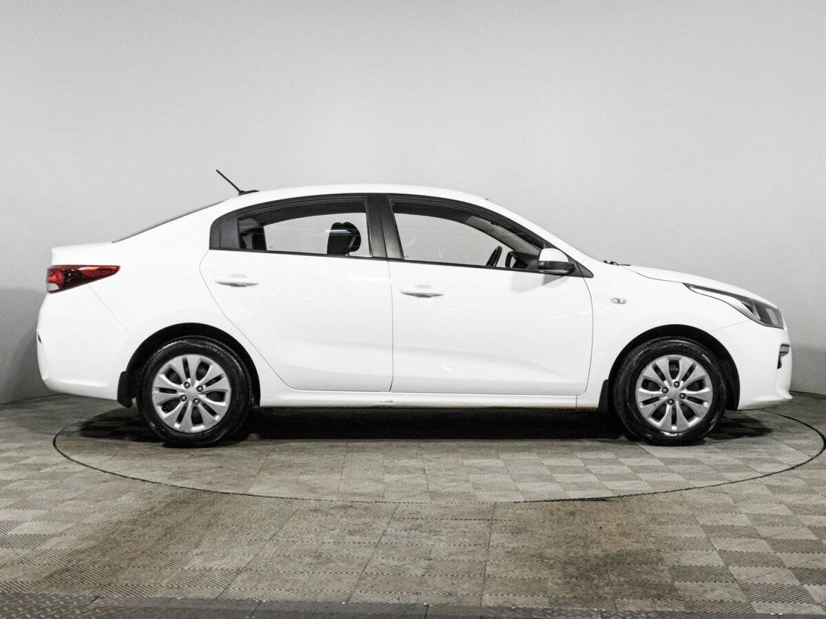 Kia Rio, 2018 - фото №4