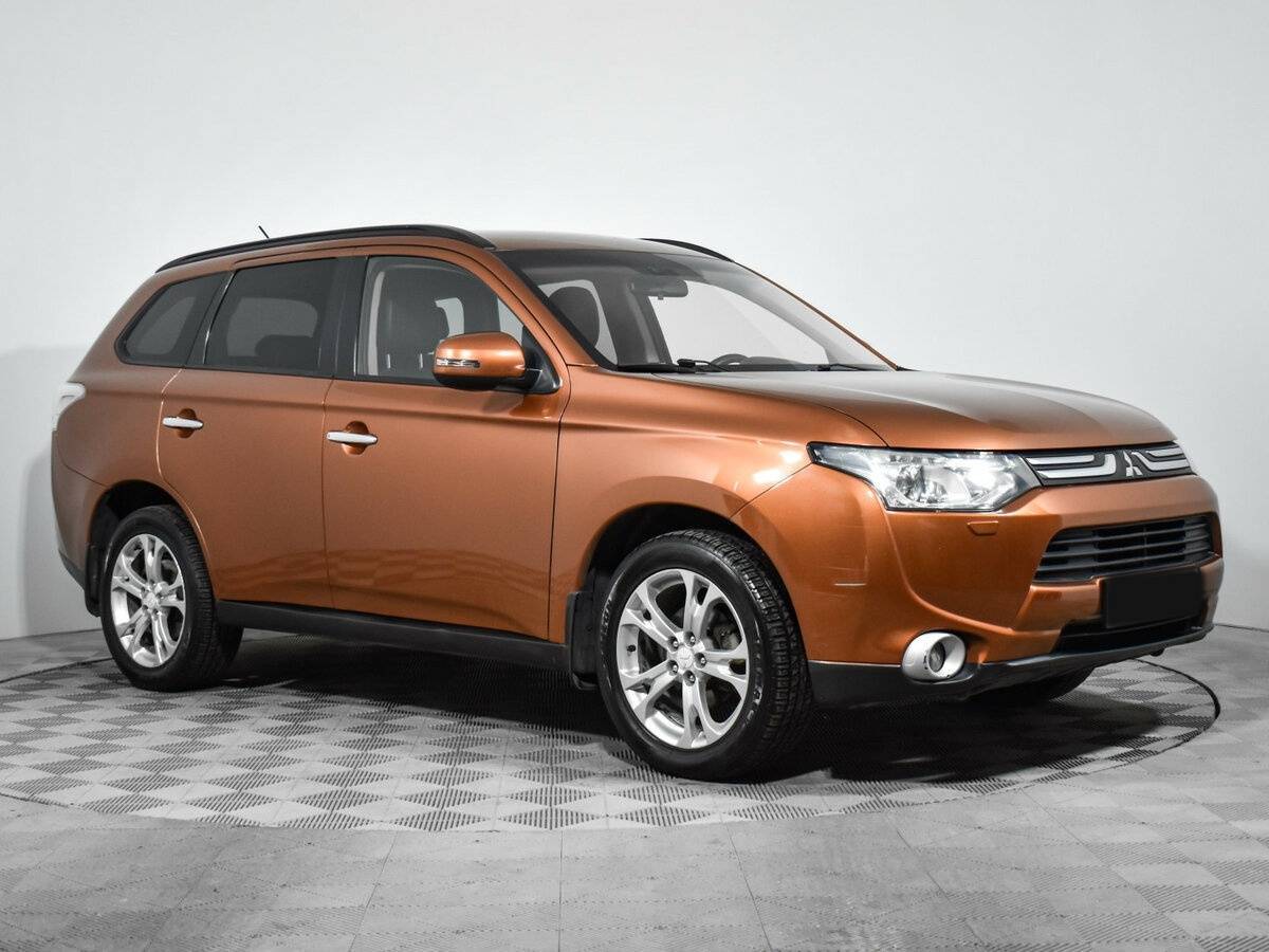 Mitsubishi Outlander, 2012 - фото №3