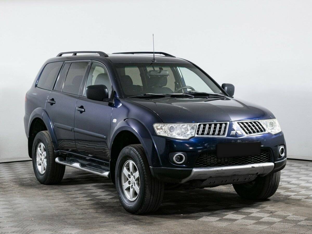 Mitsubishi Pajero Sport, 2012 - фото №3