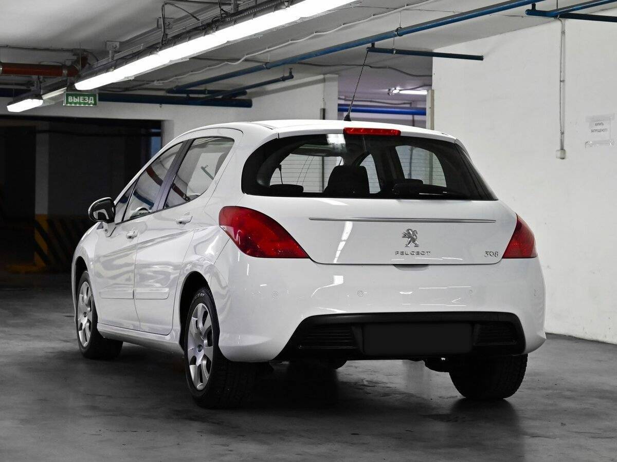 Peugeot 308, 2012 - фото №3