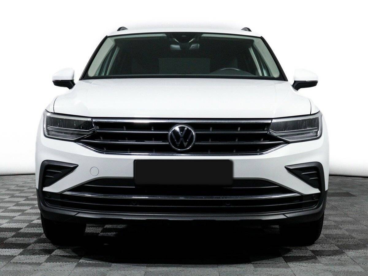 Volkswagen Tiguan, 2021 - фото №2