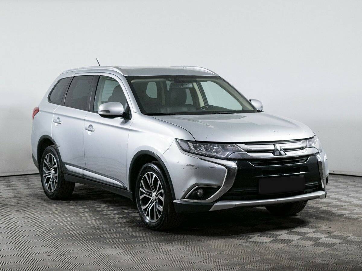 Mitsubishi Outlander, 2015 - фото №3