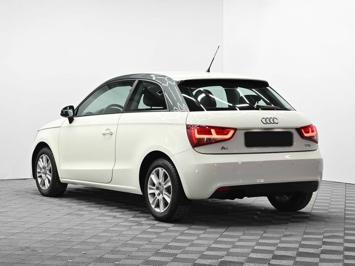 Audi A1, 2012 - фото №3