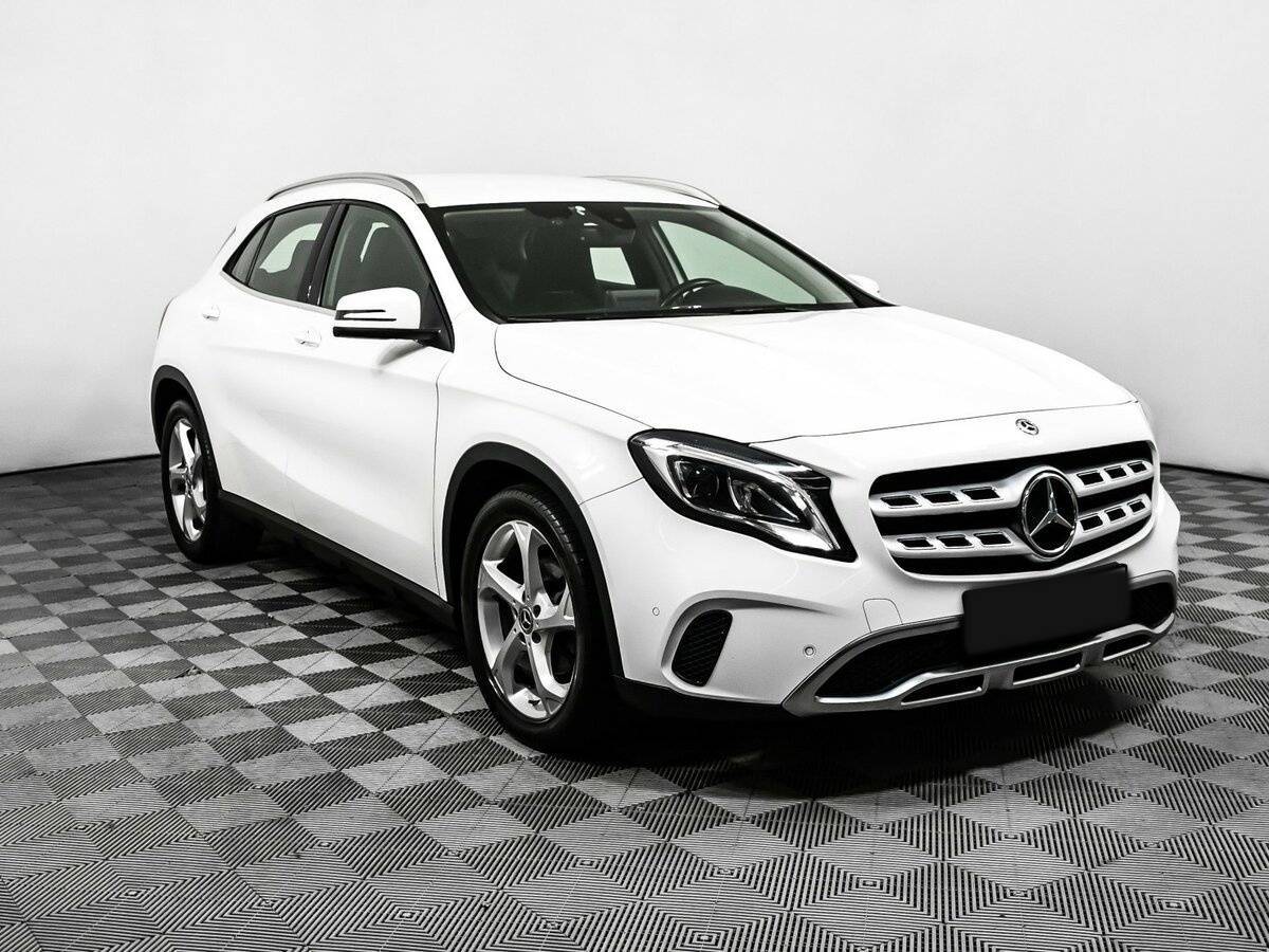 Mercedes-Benz GLA 200, 2019 - фото №3