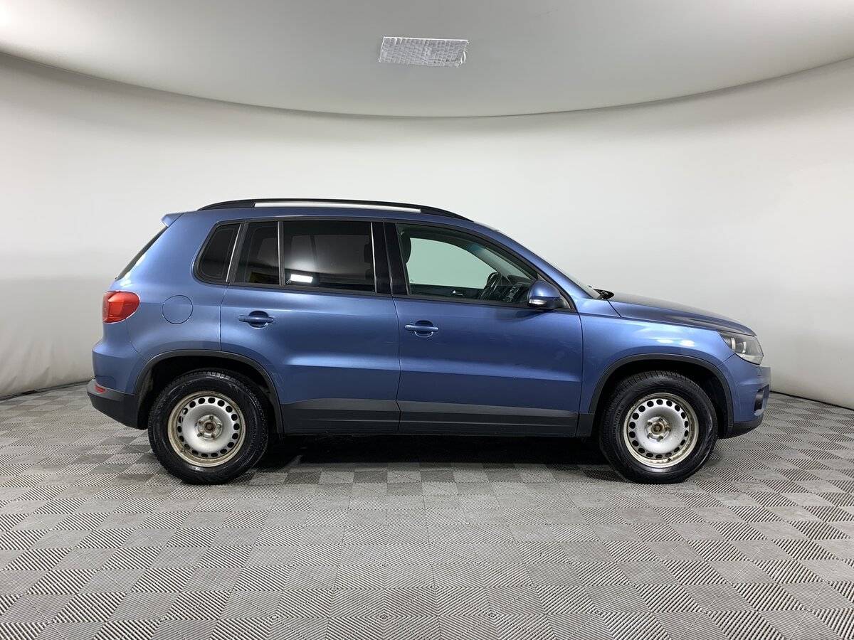 Volkswagen Tiguan, 2012 - фото №4