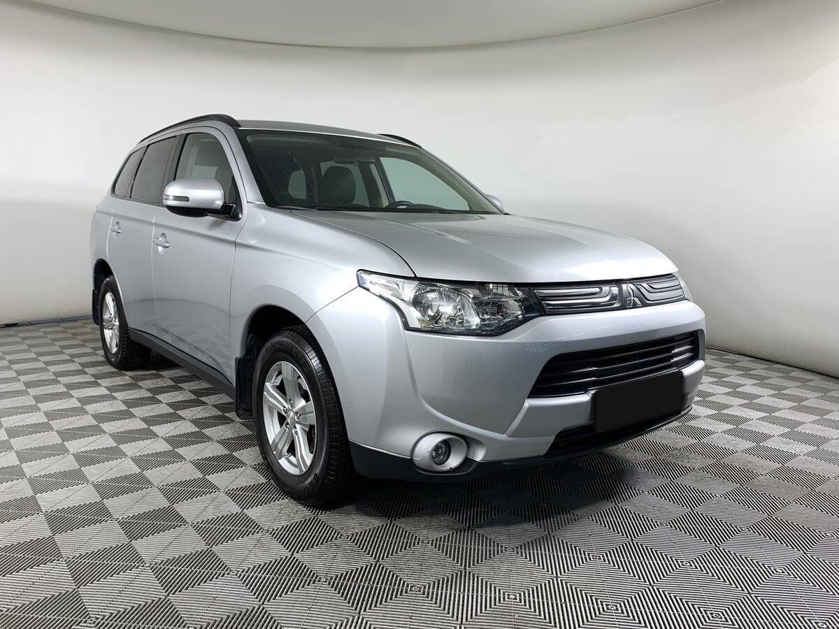 Mitsubishi Outlander, 2013 - фото №3