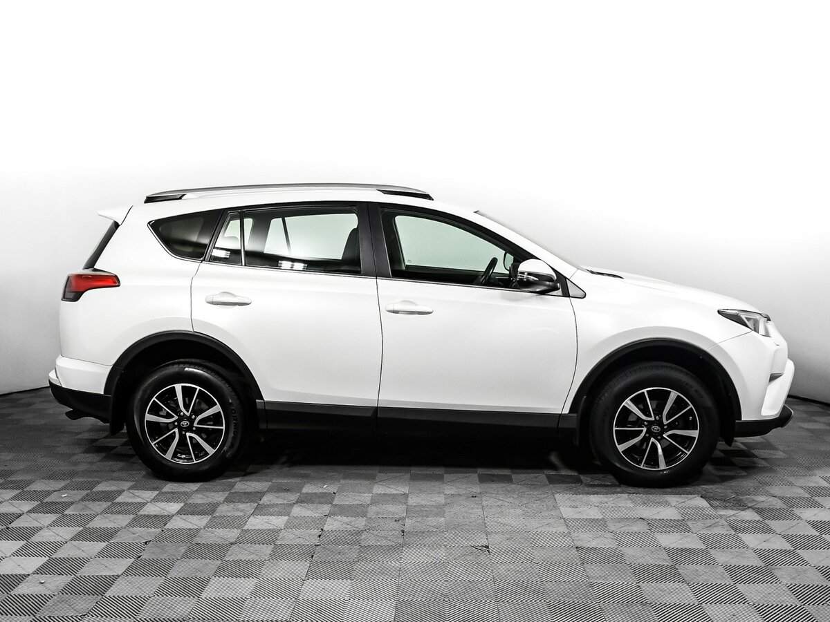 Toyota RAV4, 2017 - фото №4