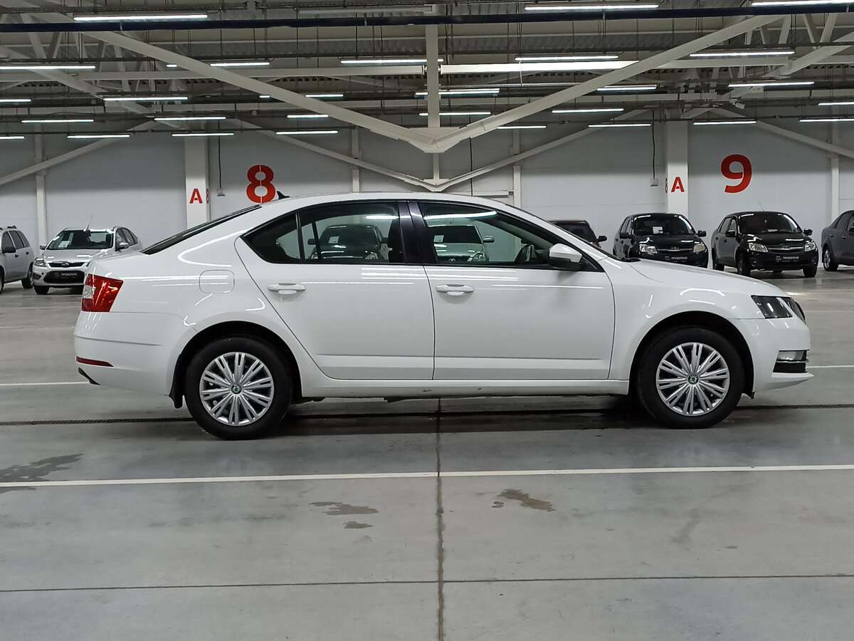 Skoda Octavia, 2018 - фото №4