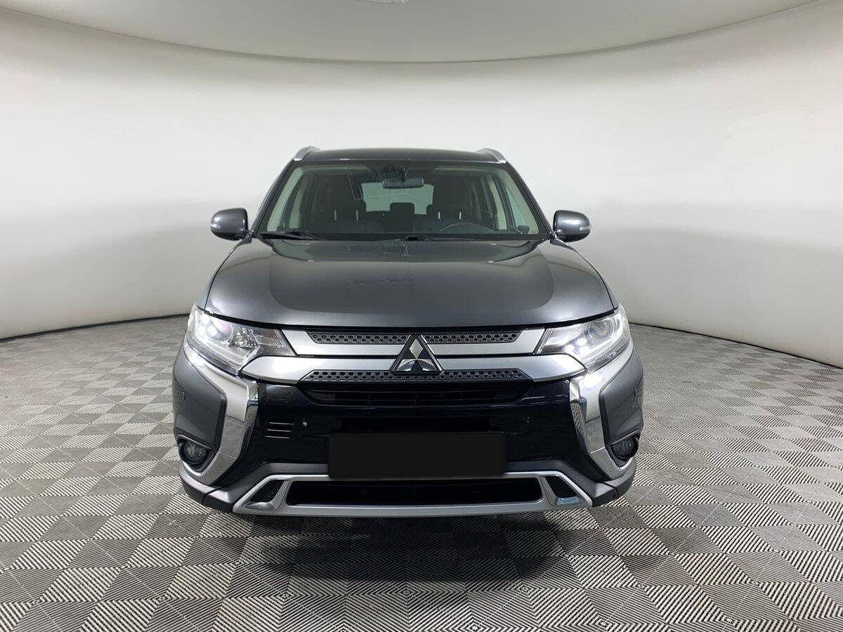 Mitsubishi Outlander, 2019 - фото №2