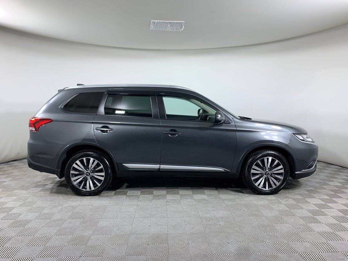 Mitsubishi Outlander, 2019 - фото №4