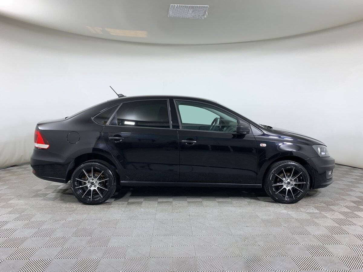 Volkswagen Polo, 2018 - фото №4