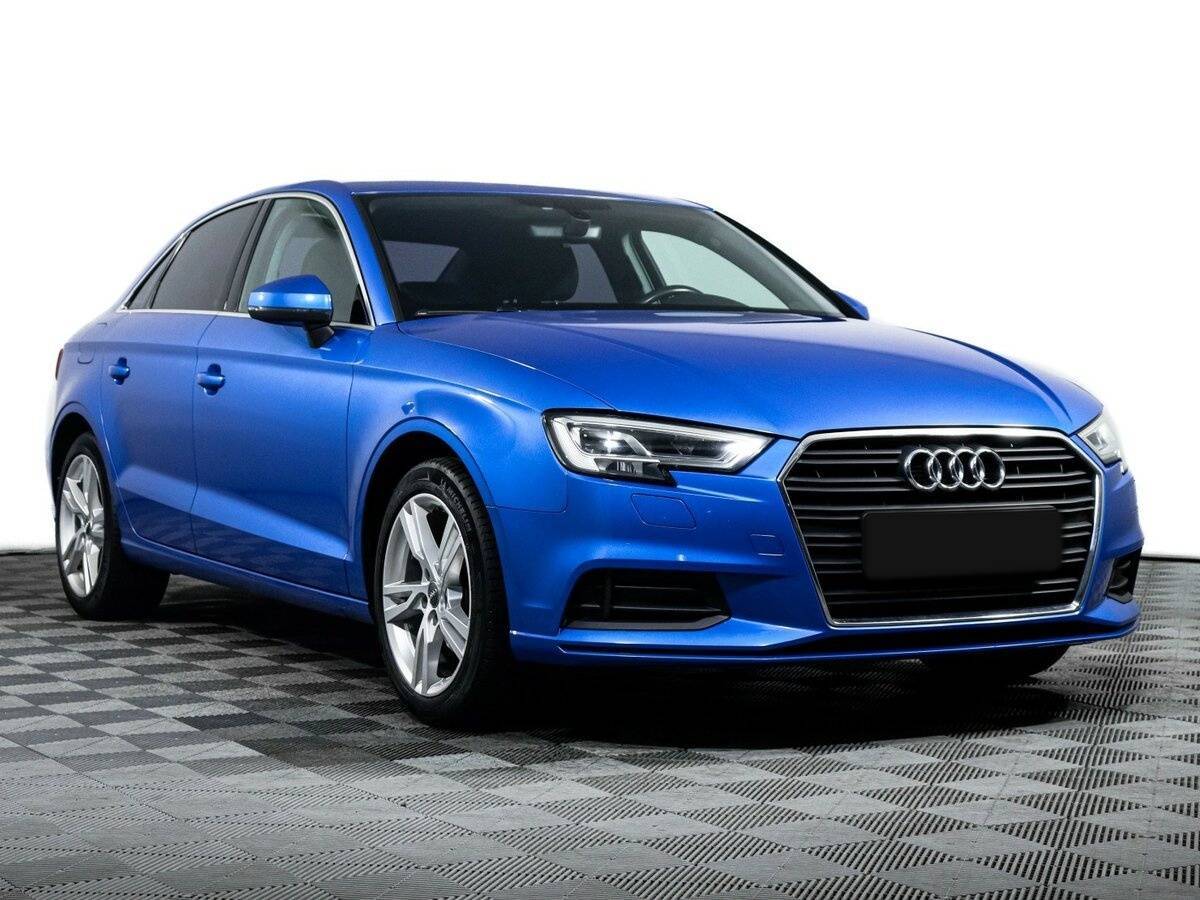 Audi A3, 2018 - фото №3