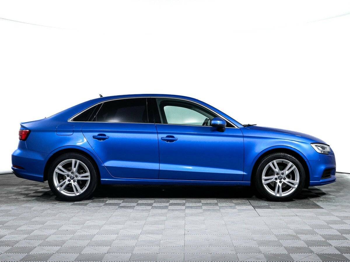 Audi A3, 2018 - фото №4