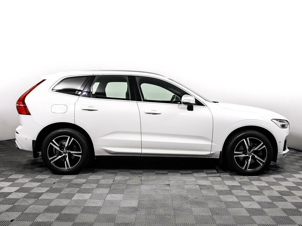 Volvo XC60, 2018 - фото №4