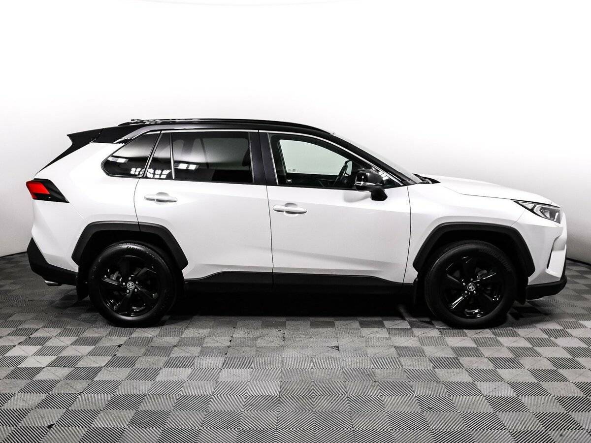 Toyota RAV4, 2021 - фото №4