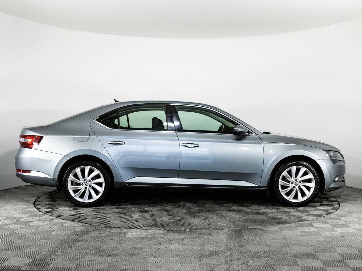 Skoda Superb, 2017 - фото №4