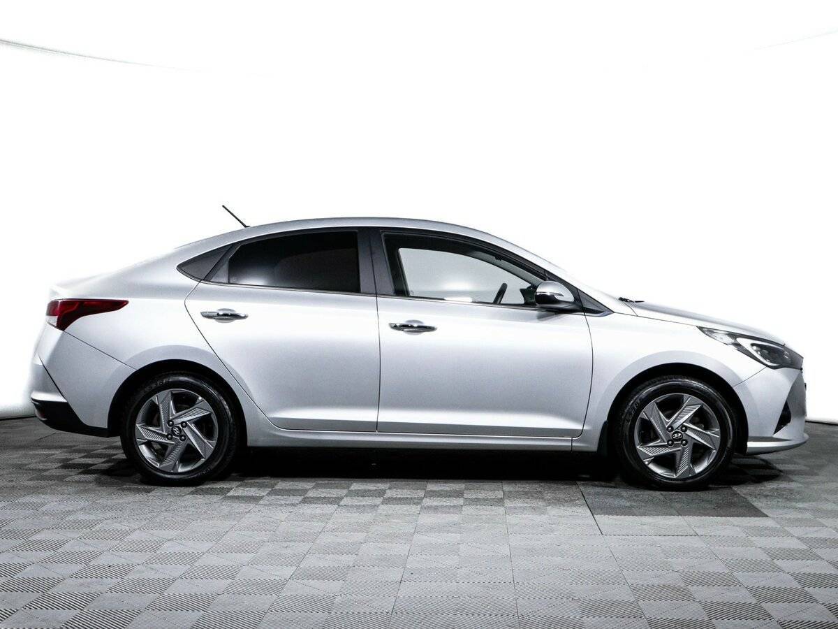 Hyundai Solaris, 2020 - фото №4