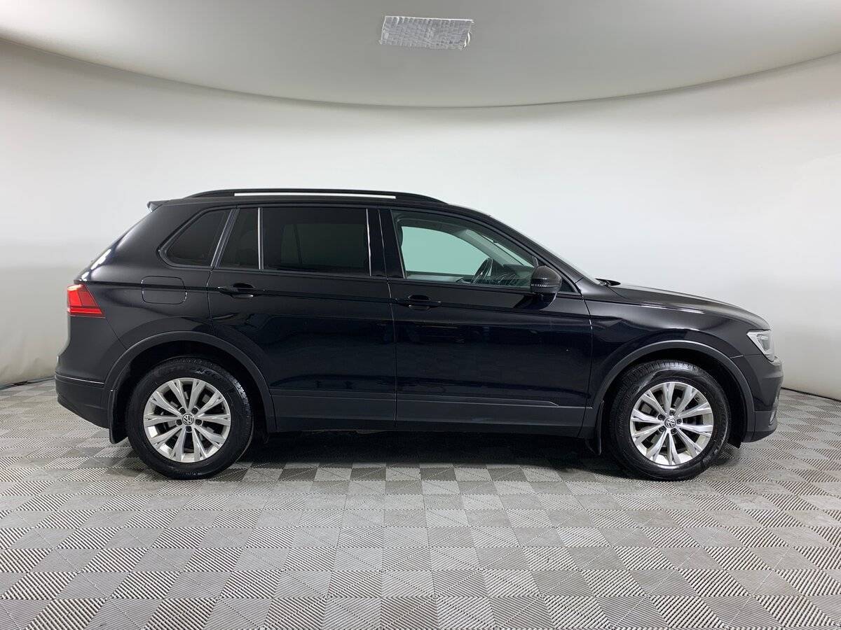 Volkswagen Tiguan, 2019 - фото №4