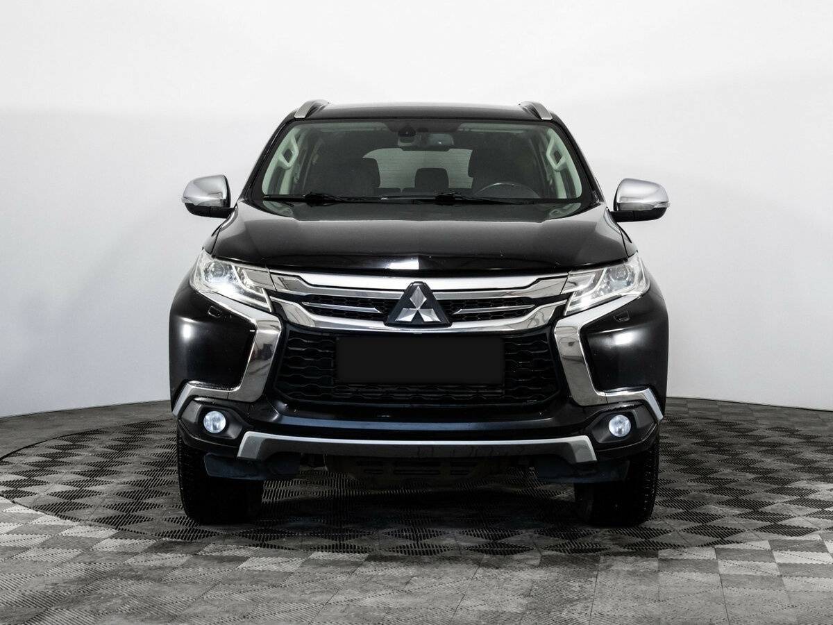 Mitsubishi Pajero Sport, 2018 - фото №2
