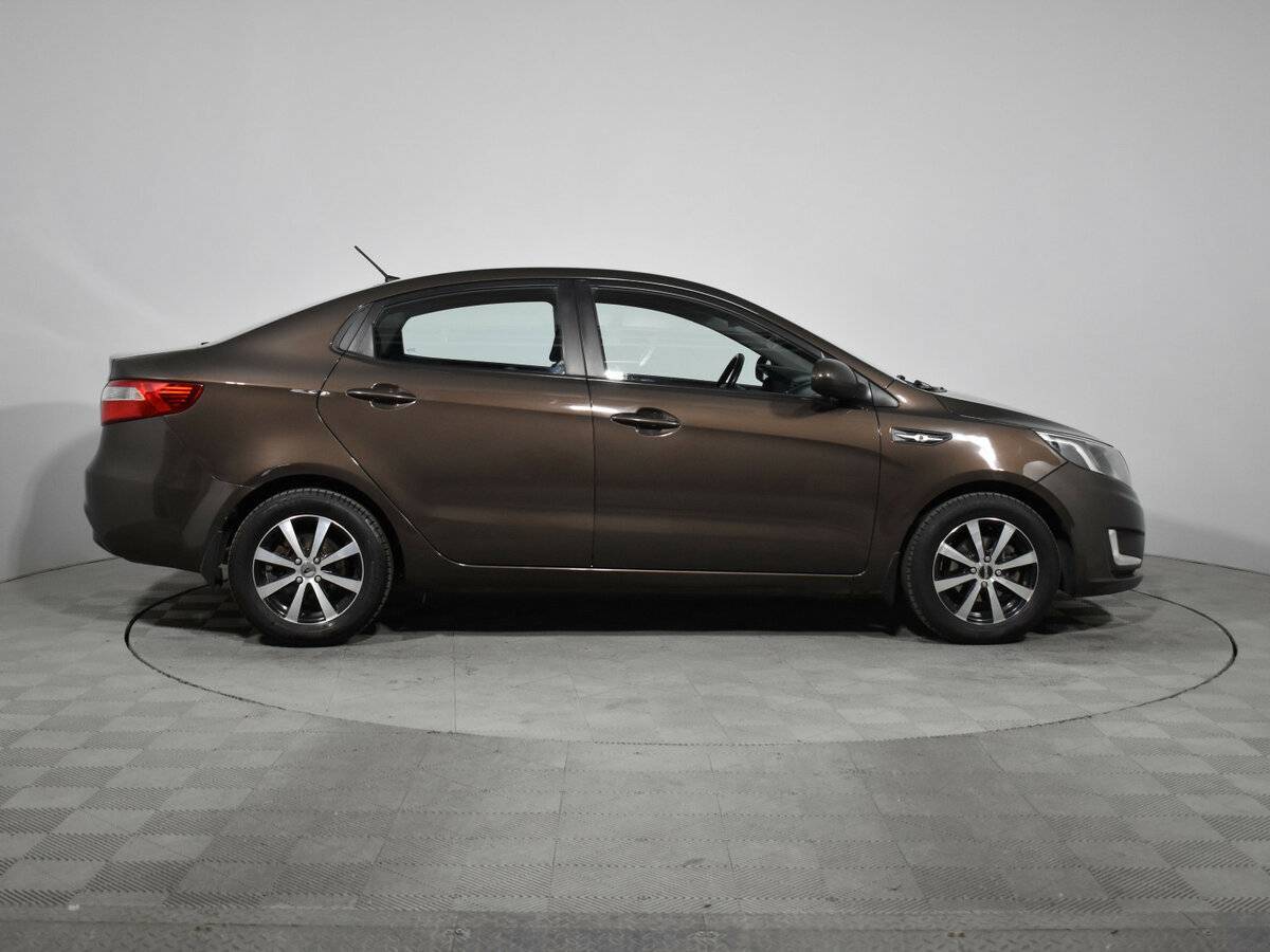 Kia Rio 6-speed, 2014 - фото №4