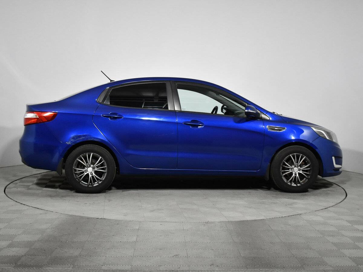 Kia Rio 5-speed, 2013 - фото №4