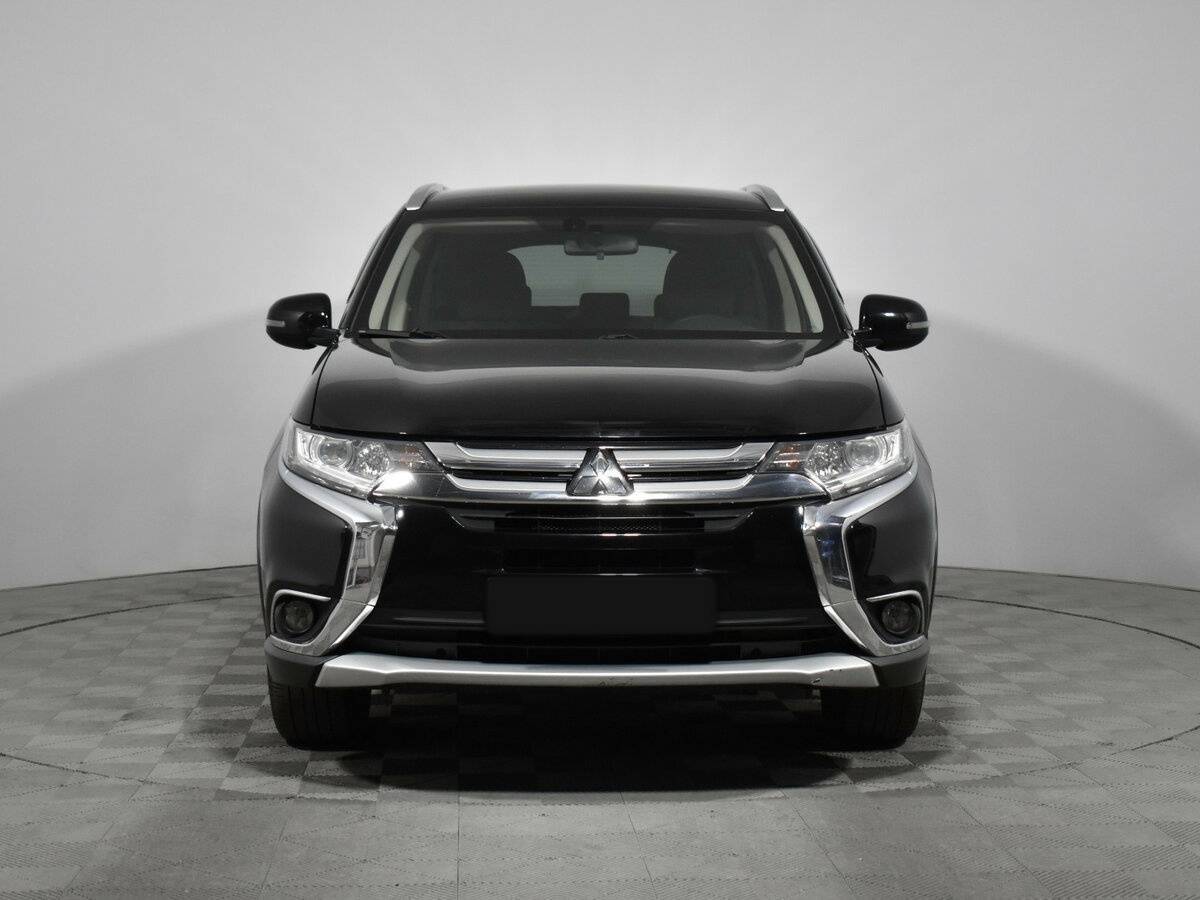 Mitsubishi Outlander, 2018 - фото №2