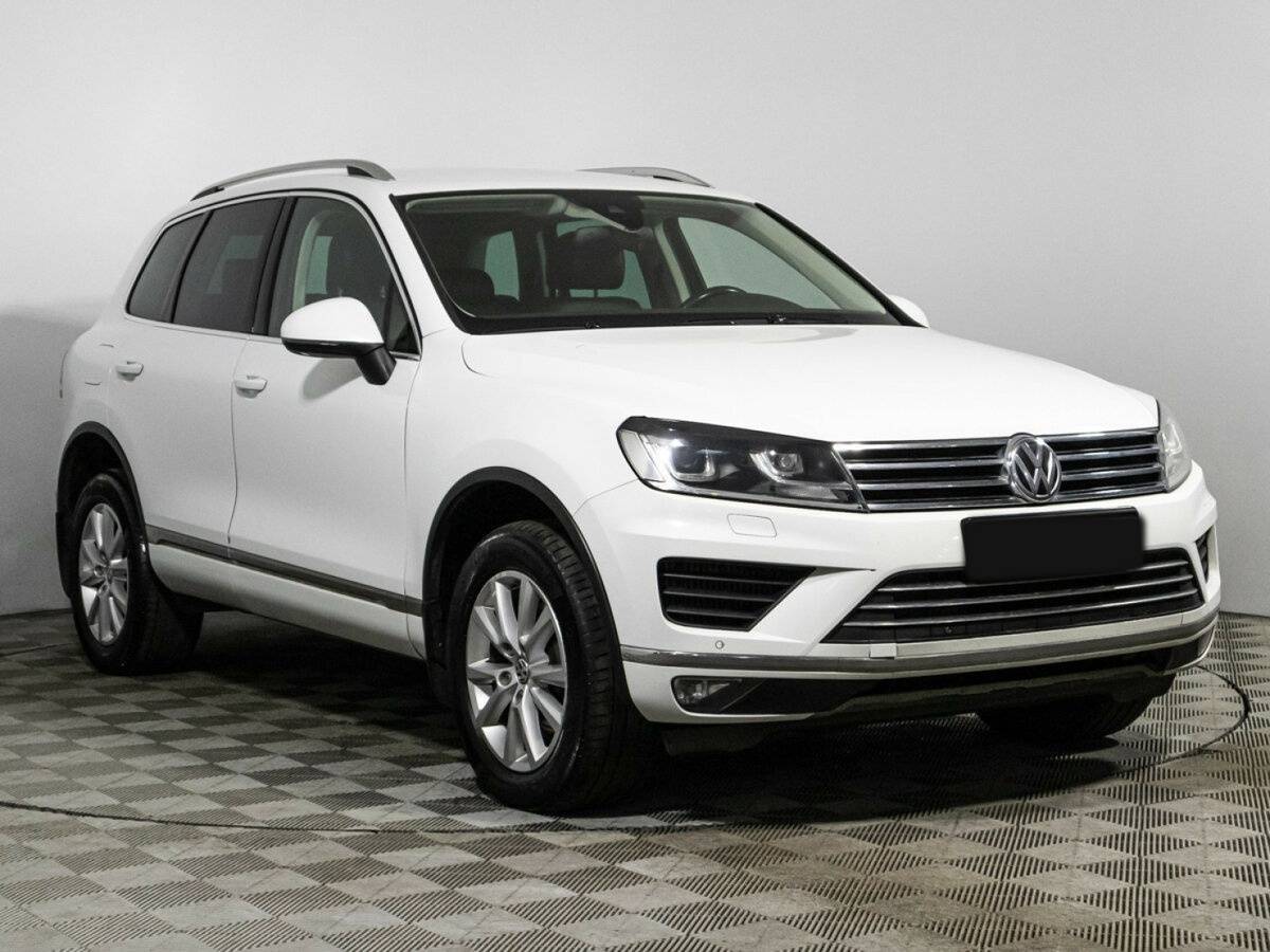 Volkswagen Touareg, 2016 - фото №3