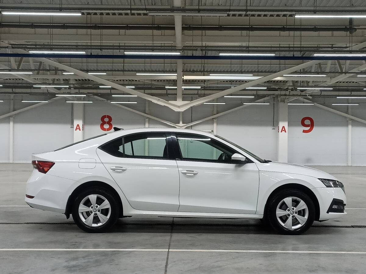 Skoda Octavia, 2021 - фото №4