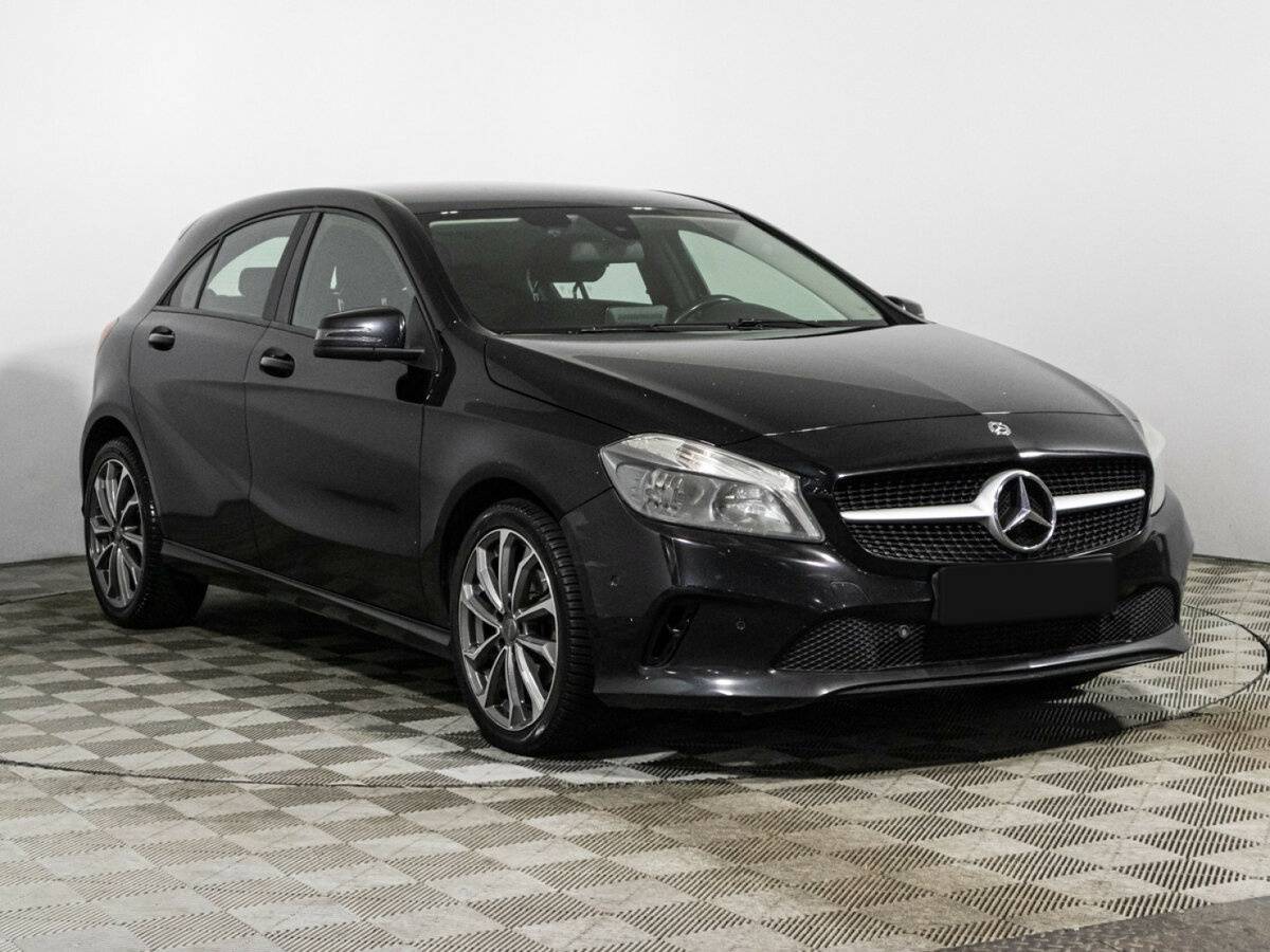 Mercedes-Benz A-Класс 180, 2017 - фото №2