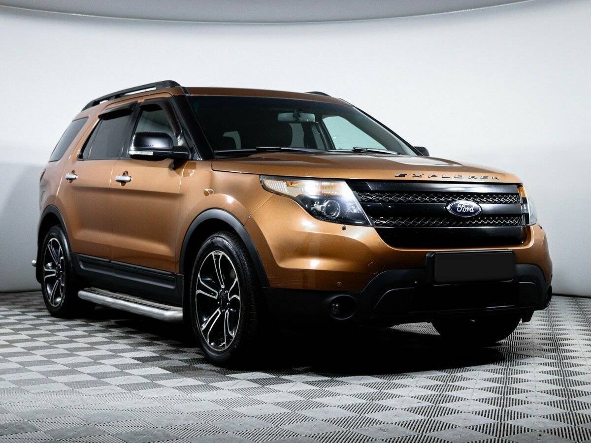 Ford Explorer Sport, 2013 - фото №3