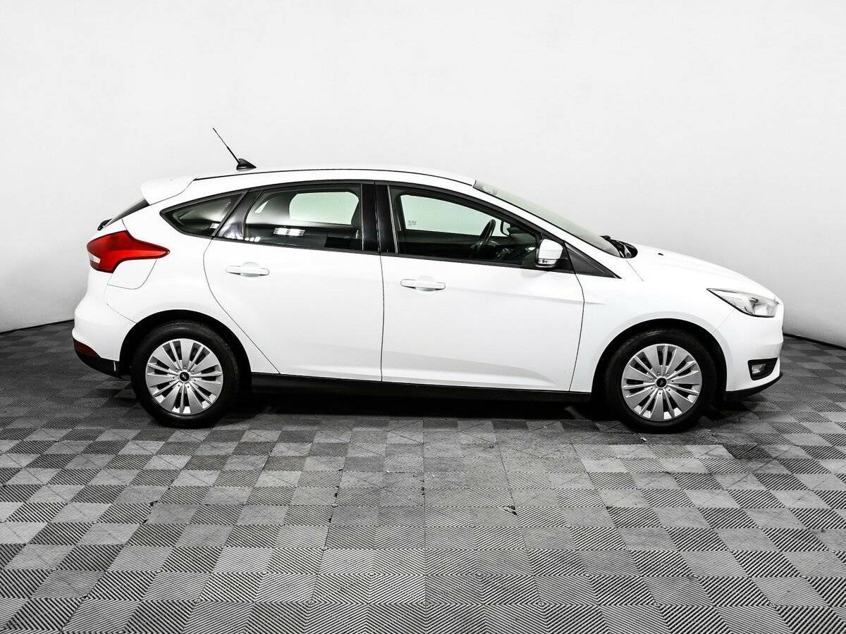 Ford Focus, 2018 - фото №4