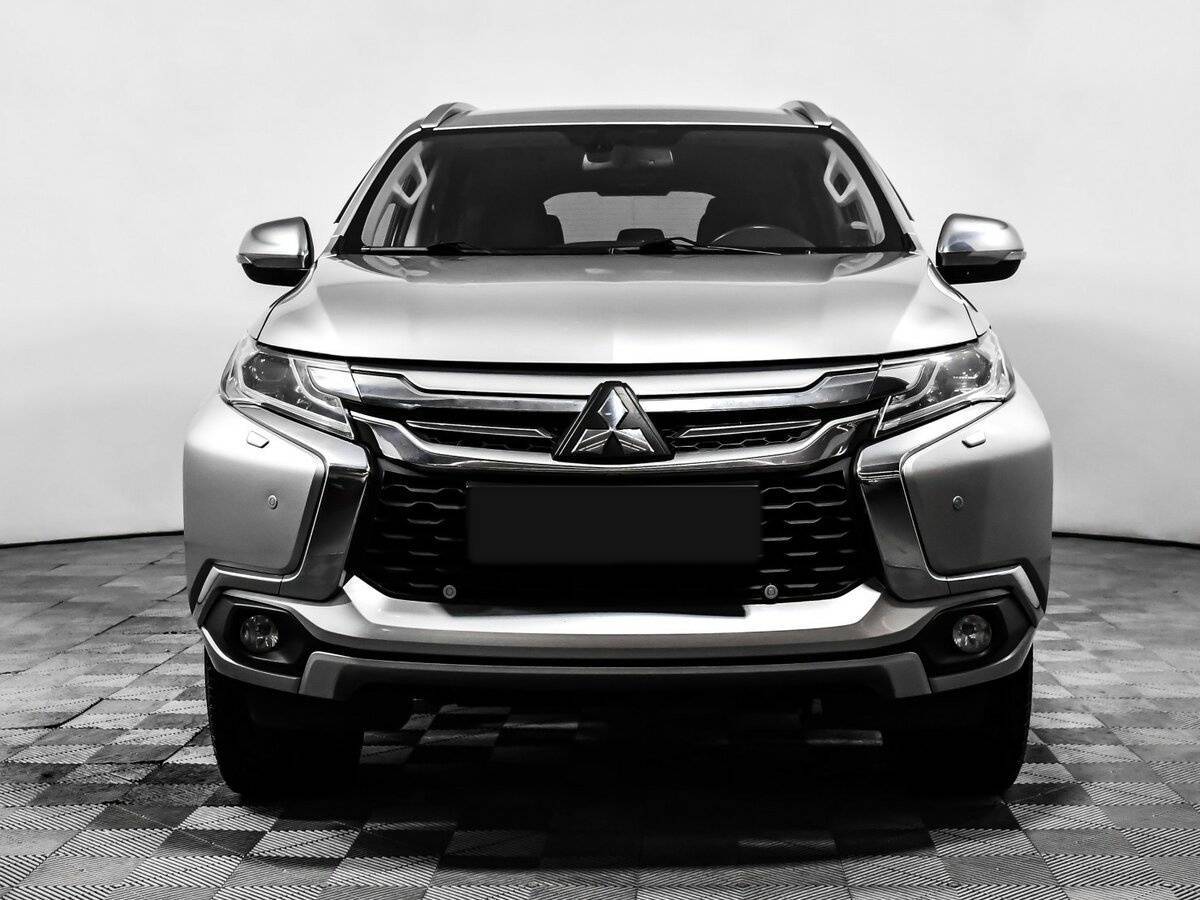 Mitsubishi Pajero Sport, 2017 - фото №2