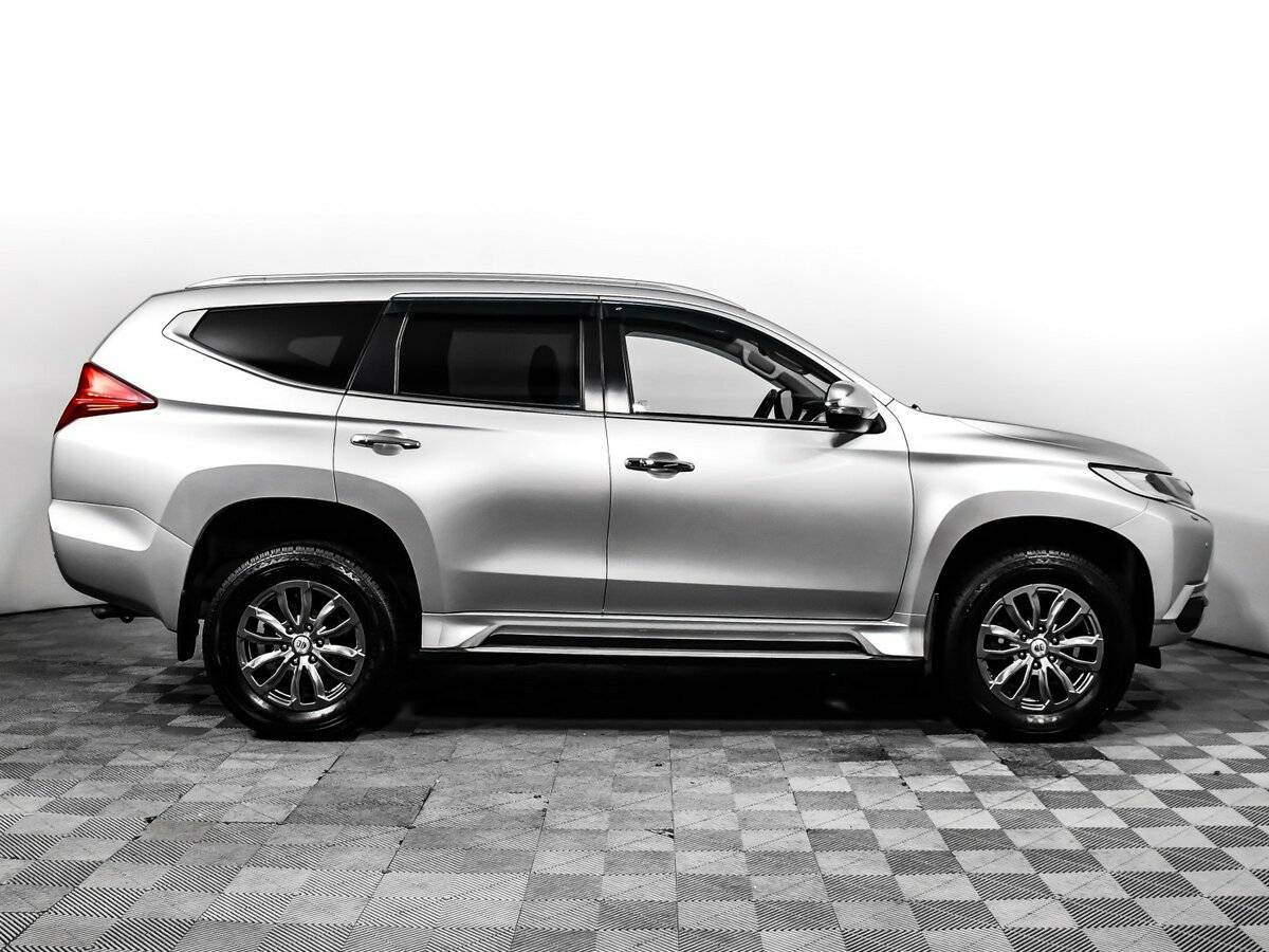 Mitsubishi Pajero Sport, 2017 - фото №4