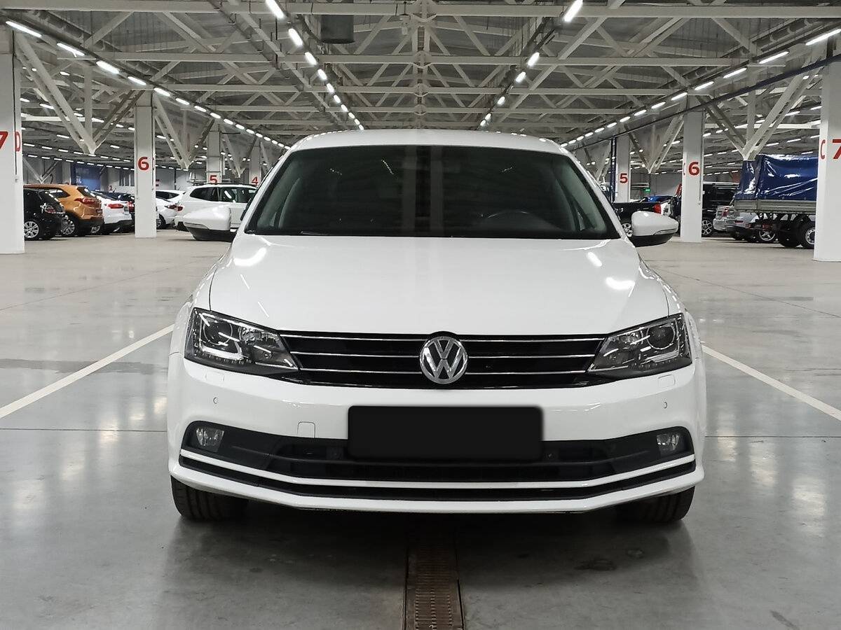 Volkswagen Jetta, 2015 - фото №2